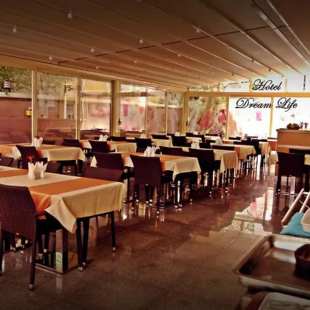 Hotel Dream Life 4*